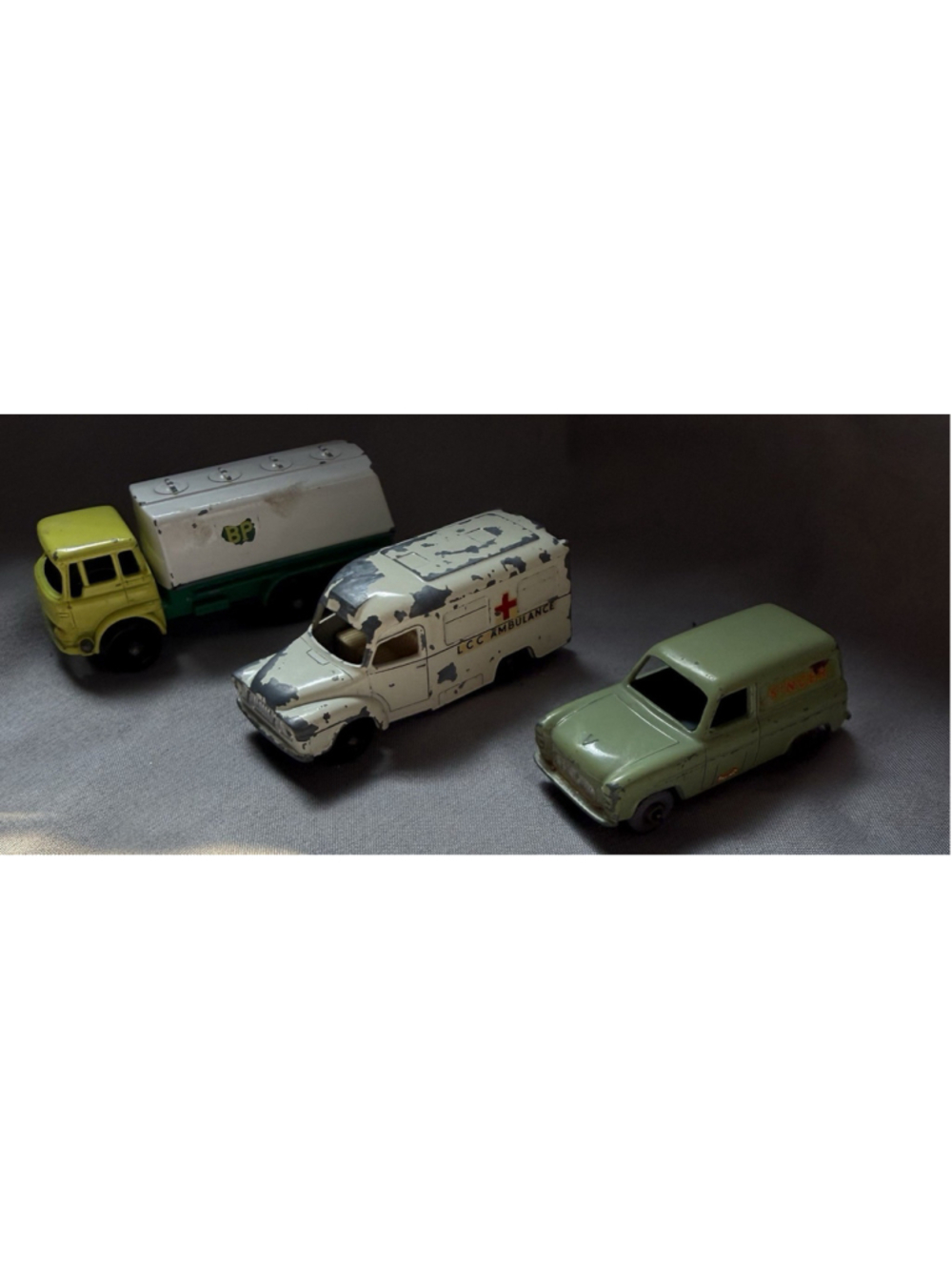 Vintage LESNEY MATCHBOX Series 1960's VEHICLES No 14,25, And 17 Lot Of 3